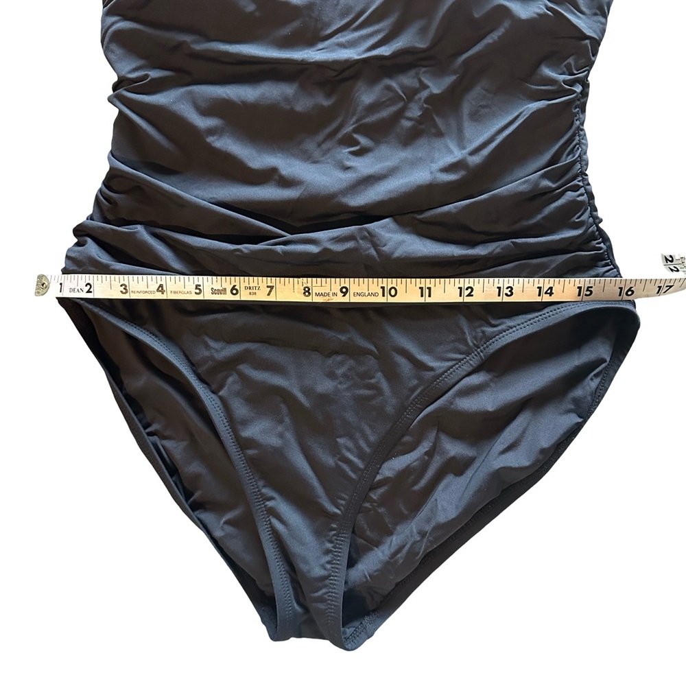 La Blanca Island Goddess One Piece Black Swimsuit Size 10 - Picture 6 of 8